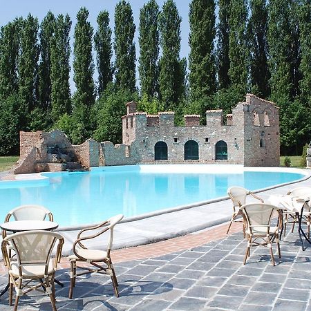 Tenuta Il Tenchio Hotel Lacchiarella Buitenkant foto