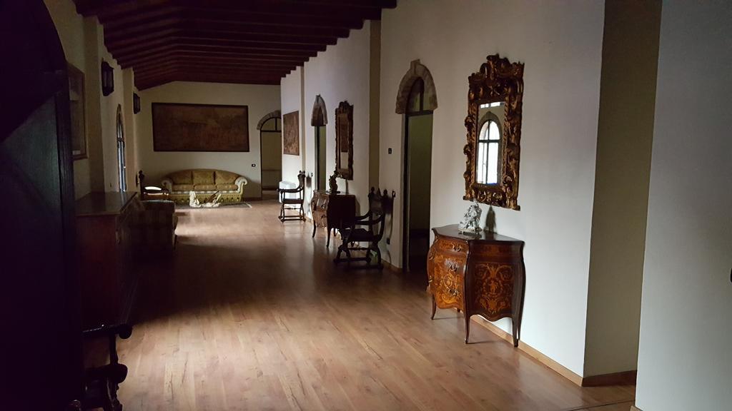 Tenuta Il Tenchio Hotel Lacchiarella Buitenkant foto